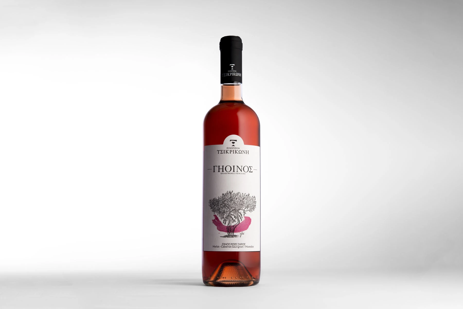 wine-label-design-gioiinos-tsikrikonis